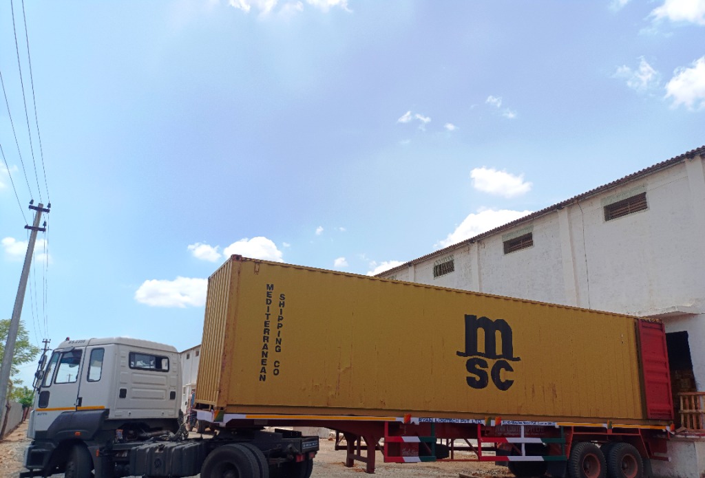 Shipping at Arjuna Exports